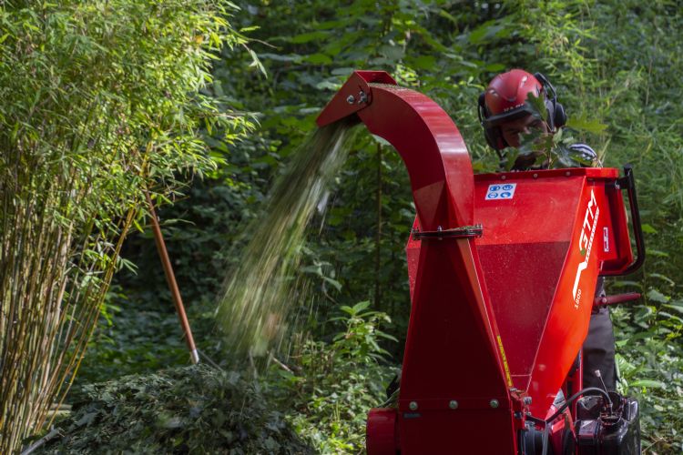 The 1800WD from GTM Professional is equipped with a rotatable discharge as standard