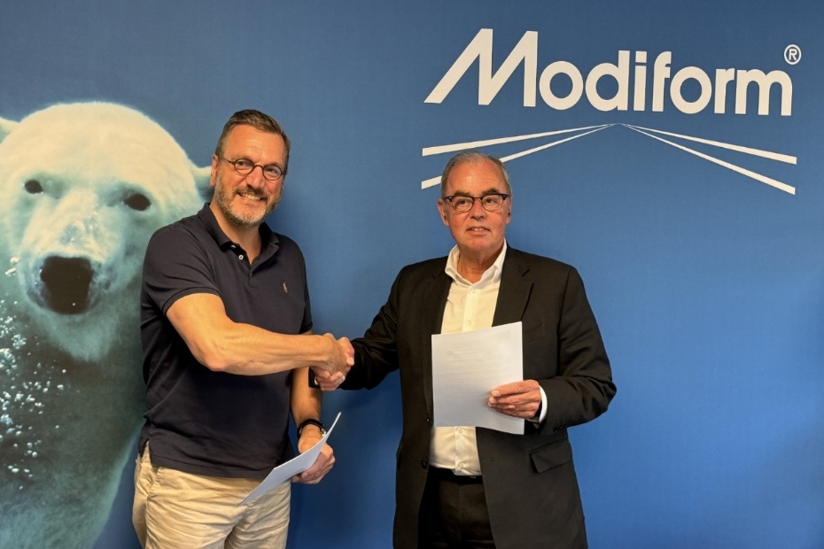 Robert de Jong and Peter Linthorst formalize the agreement