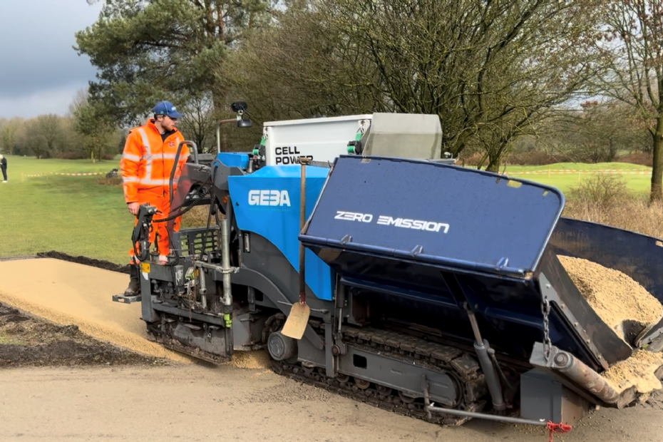 Electric spreader by Geba at Het Rijk